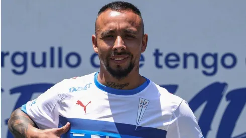 Bernardo Cerezo fue presentado oficialmente en la UC