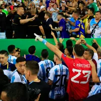 ‘Dibu’ Martínez se enfrentó a los policías de Brasil, defendiendo a los hinchas de Argentina