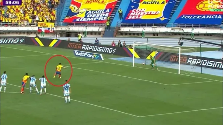 El momento del cobro de James para el segundo de Colombia.