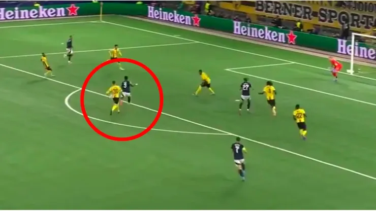 Así fue el golazo que le anularon a Jhon Jader Durán en su debut de Champions League.