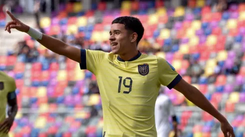 El jugador ecuatoriano fue transferido al Chelsea. 
