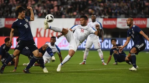 Rolando Blackburn of Panama kicks the ball at goal during the international friendly match between Japan and Panama. (Getty)