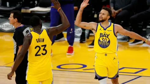 Draymond Green & Stephen Curry. (Getty)