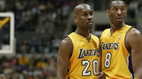 Gary Payton & Kobe Bryant. (Getty)