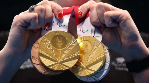 A detailed view of the Tokyo 2020 Paralympic Games medals. (Getty)