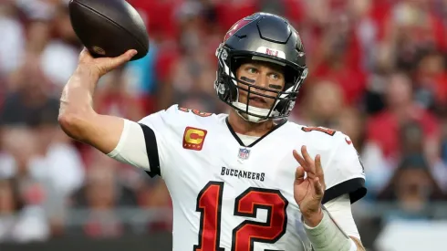 Tom Brady and the Buccaneers will try to defend their Super Bowl ring in the 2021-22 NFL Playoffs.