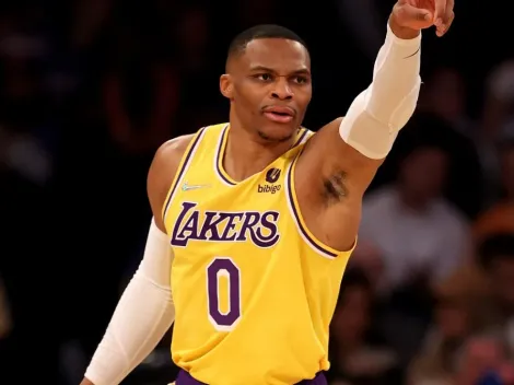 Lakers news: Anthony Davis, Russell Westbrook speak up on key Frank Vogel speech