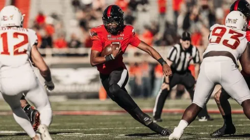 Quarterback Back Donovan Smith of Texas Tech