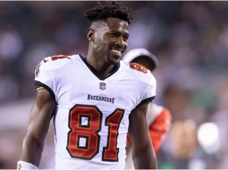 How many rings does Antonio Brown have?