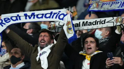 Real Madrid fans at Barnabeu stadium (Futbolsites)