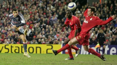 Nicolas Otamenti of Benfica and Mohamed Salah of Liverpool.