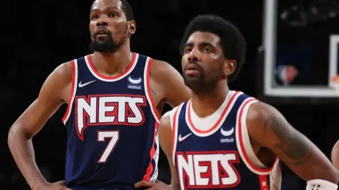 Kevin Durant (left) and Kyrie Irving.