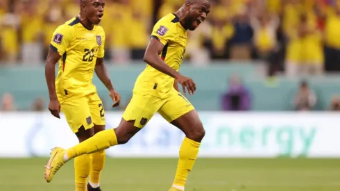 Enner Valencia and Jhegson Mendez of Ecuador