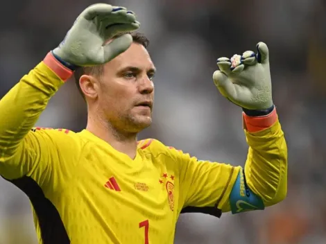 Bayern identify two World Cup impressive goalkeepers to replace injured Manuel Neuer