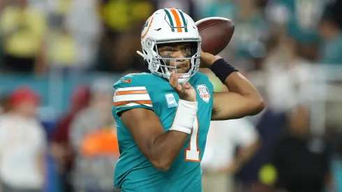 Tua Tagovailoa - Miami Dolphins - NFL 2022