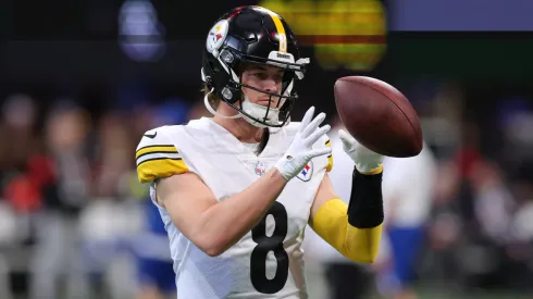 Kenny Pickett - Pittsburgh Steelers - NFL 2022