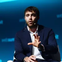 Fabrizio Romanoās insane screen time to break transfer news