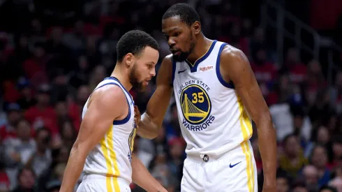 Stephen Curry (left) and Kevin Durant