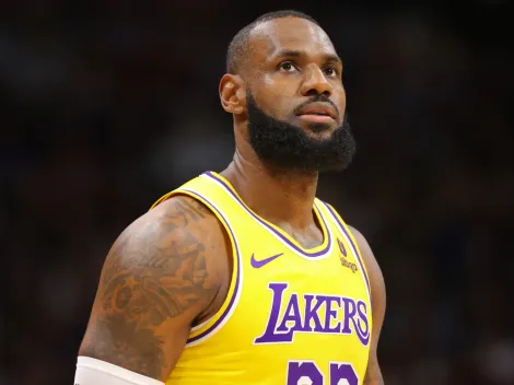 LeBron James sends message to Lakers teammates