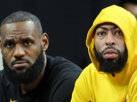 Lakers' LeBron James, Anthony Davis are worried after another blowout loss