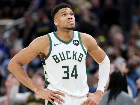 Giannis Antetokounmpo hilariously rips the Bucks after another tough loss