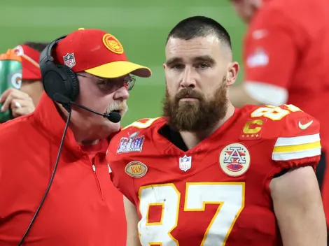 Jason Kelce lets Travis know what he thinks about sideline moment with Andy Reid