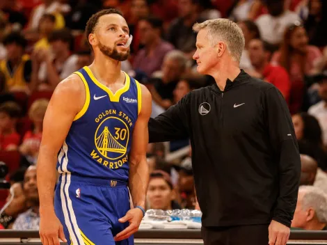 Steve Kerr explains why he benched Stephen Curry in the fourth quarter