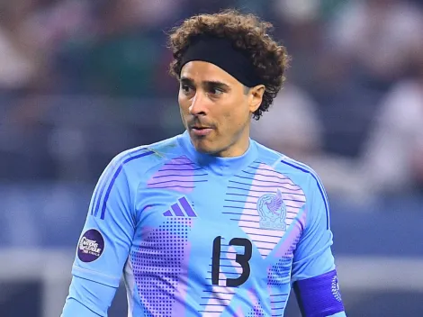 Fabrizio Romano slams a fan on social media for judging Mexico's Guillermo Ochoa