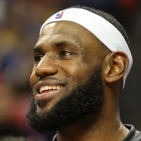 Lakers set date to have new coach for LeBron James, with one leading candidate ā report