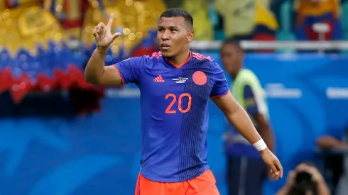Roger Martínez of Colombia celebrates after scoring the first goal of his team during the Copa America Brazil 2019 group B match between Argentina and Colombia at Arena Fonte Nova on June 15, 2019 in Salvador, Brazil