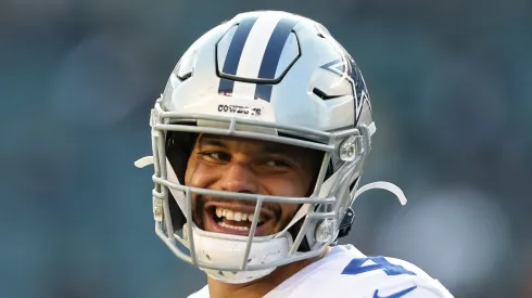 Dak Prescott #4 of the Dallas Cowboys warms up before the game against the Philadelphia Eagles at Lincoln Financial Field on December 22, 2019 in Philadelphia, Pennsylvania.