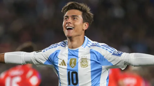 Paulo Dybala of Argentina celebrates after scoring the team's third goal during the FIFA World Cup 2026 Qualifier match between Argentina and Chile at Estadio Más Monumental Antonio Vespucio Liberti on September 05, 2024 in Buenos Aires, Argentina.