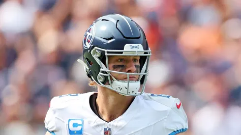 Will Levis #8 of the Tennessee Titans looks to pass during a game against the Chicago Bears at Soldier Field on September 08, 2024 in Chicago, Illinois. The Bears defeated the Titans 24-17.
