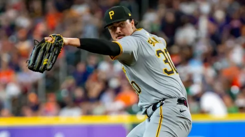 Pirates starting pitcher PAUL SKENES (30) throws a pitch during Monday s game, at Minute Maid Park, in Houston, Texas.