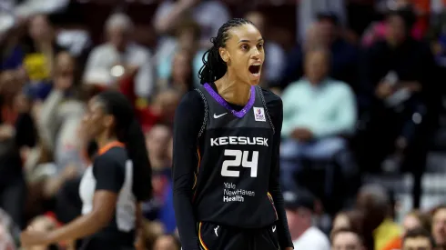 DeWanna Bonner officially joins the Indiana Fever