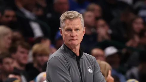 Head coach Steve Kerr of the Golden State Warriors watches play during the second quarter against the Dallas Mavericks