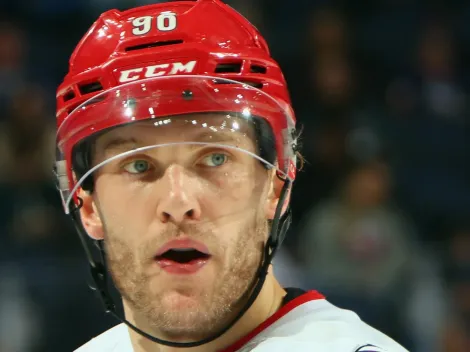 Mikko Rantanen makes surprising move just weeks after joining the Hurricanes from the Avs