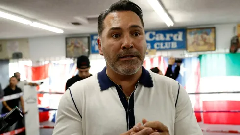 Promoter Oscar De La Hoya speaks during a media workout of boxer Jaime Munguia at Wild Card Boxing Club on April 23, 2024 in Los Angeles, California.