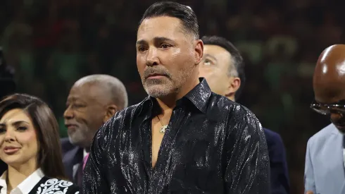 Oscar De La Hoya reacts in the ring prior to the super middleweight championship title fight beween Canelo Alvarez and Jaime Munguia at T-Mobile Arena on May 04, 2024 in Las Vegas, Nevada.