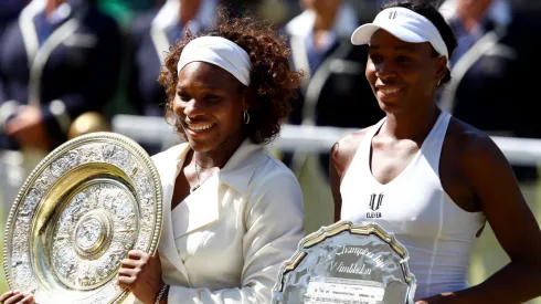Serena and Venus Williams during the trophy ceremony in 2009 Wimbledon