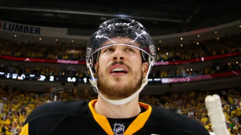 Sidney Crosby #87 of the Pittsburgh Penguins celebrates after defeating the Tampa Bay Lightning in Game Seven of the Eastern Conference Final with a score of 2 to 1 during the 2016 NHL Stanley Cup Playoffs at Consol Energy Center on May 26, 2016 in Pittsburgh, Pennsylvania.