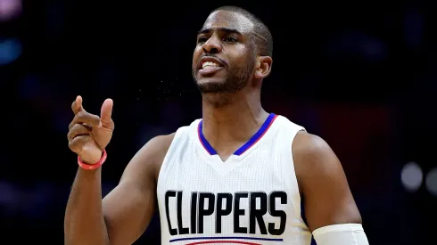 Chris Paul #3 of the LA Clippers calls a play during the first half against the Washington Wizards at Staples Center on March 29, 2017 in Los Angeles, California.