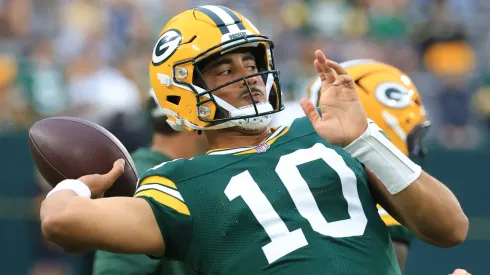 Jordan Love #10 of the Green Bay Packers warms up prior to the NFL Preseason 2025 game between the New York Jets and the Green Bay Packers.