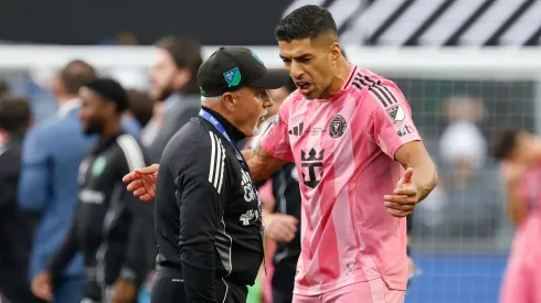 Luis Suarez argue with head of security of the Seattle Sounders at the 2025 Leagues Cup final.
