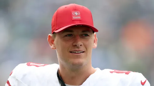 Mac Jones joined the 49ers during the 2025 offseason