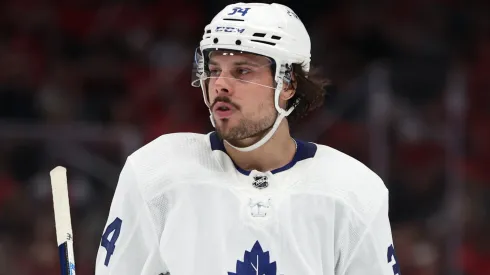 Auston Matthews pictured amid Stolarz contract buzz.