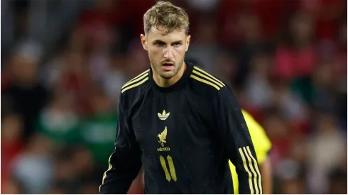 Santiago Gimenez of Mexico