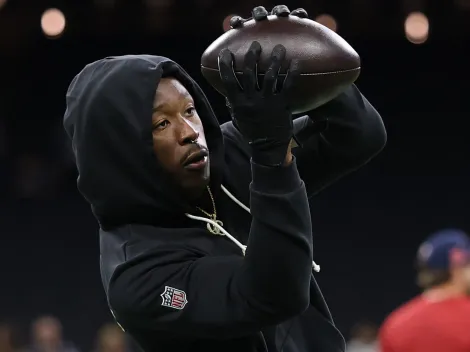 Is Alvin Kamara playing today for Saints vs Falcons in Week 12 of 2025 NFL season?