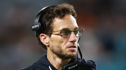 Mike McDaniel at Hard Rock Stadium on September 29, 2025.