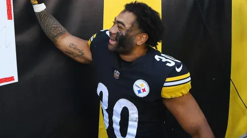 Jaylen Warren #30 of the Pittsburgh Steelers.